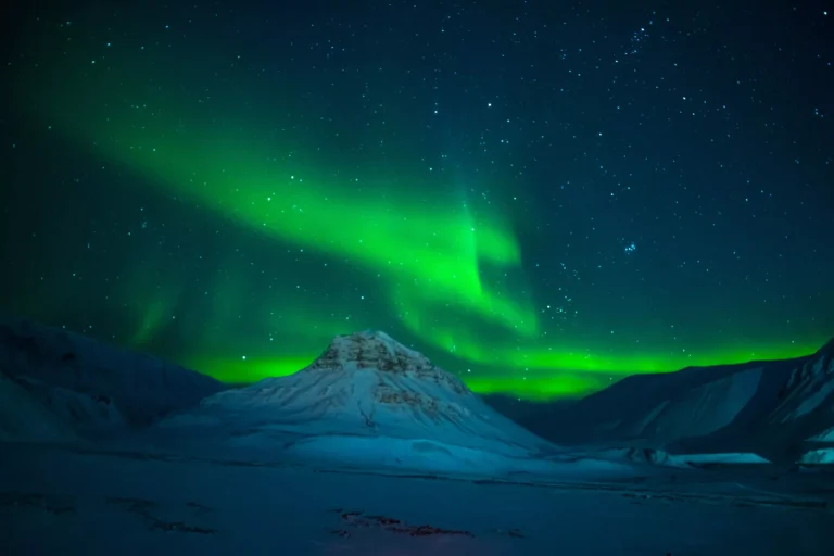 Aurora borealis, Northern Lights, Spitsbergen during winter time, Svalbard